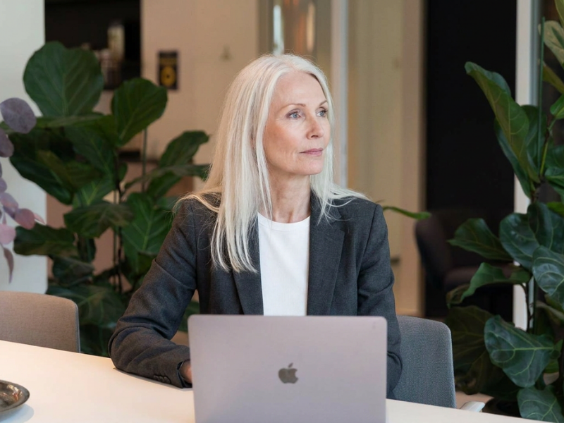 woman working on laptop