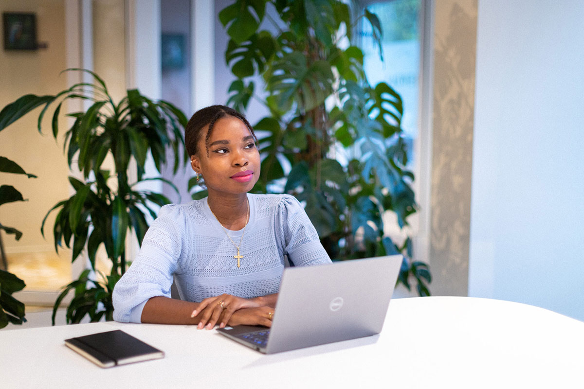 employee working at her desk