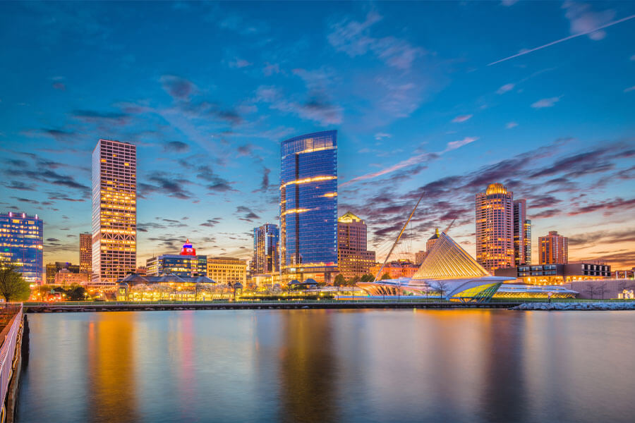 Milwaukee WI Skyline